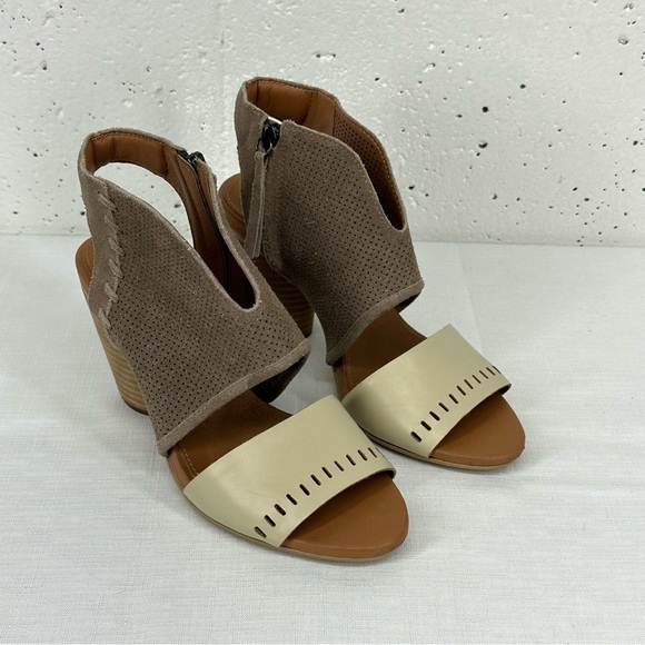EMU Australia Sarabah size 7.5 Suede Leather Heel Sandals - Picture 3 of 16